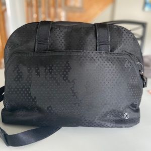 Lululemon Duffel/gym bag